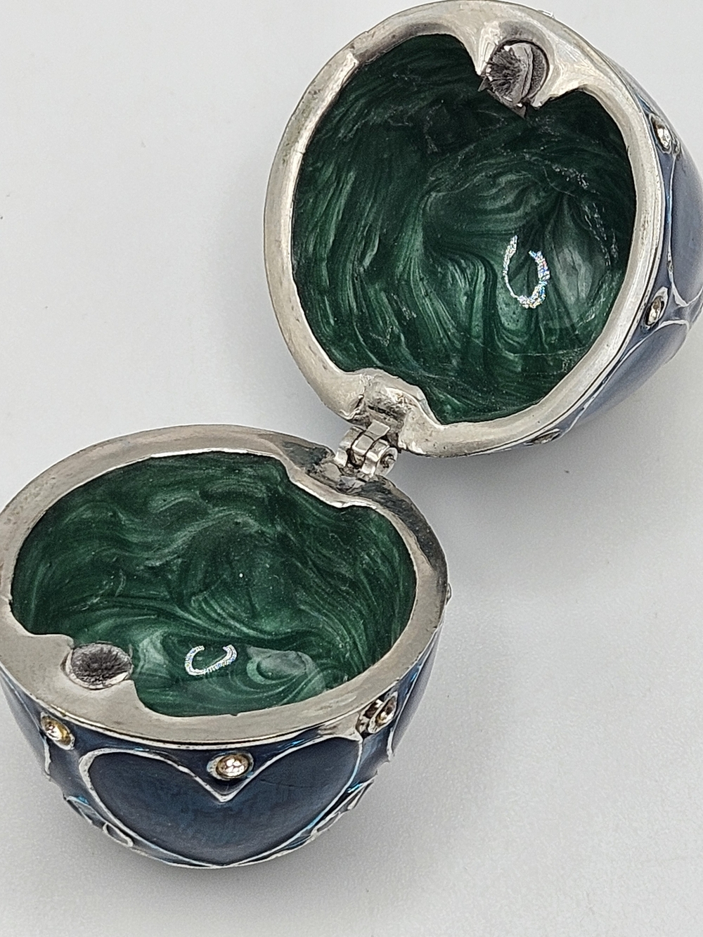 VINTAGE Blue Enamel Rhinestone Heart Silver Tone Egg Shaped Hinged Trinket Box - Picture 4 of 7